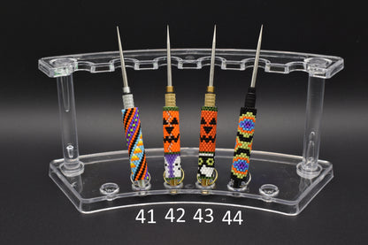 Beaded Laying Tool
